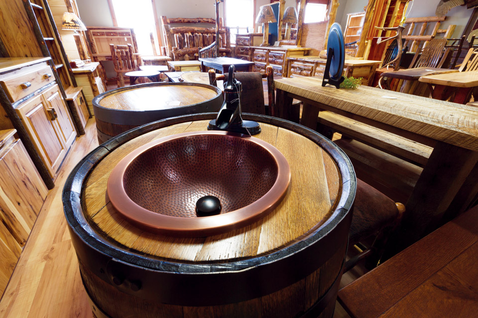 Amish Country Furniture-Makers
